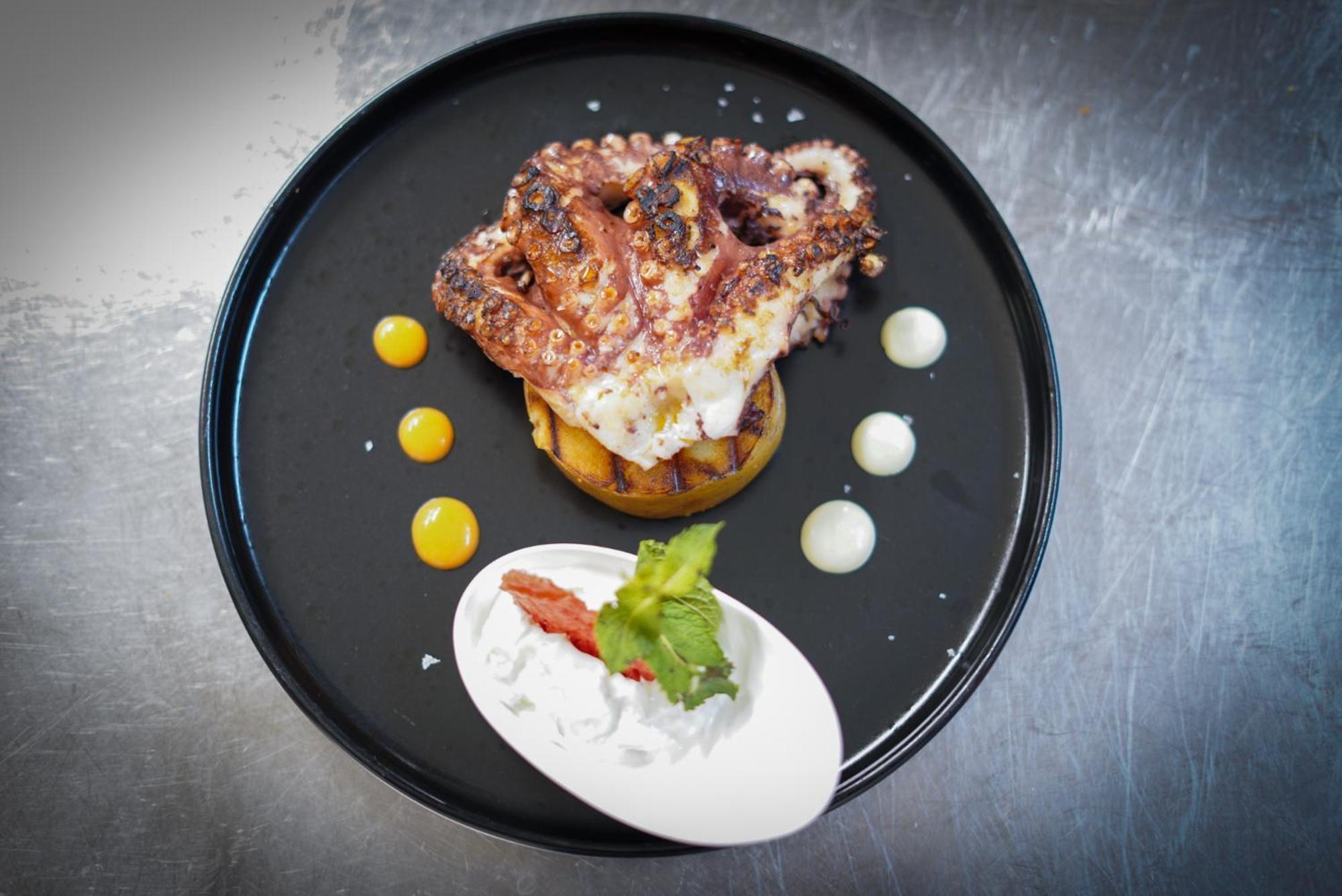 Lhp Hotel Montecatini Palace & Spa Exterior photo Octopus prepared in the traditional way