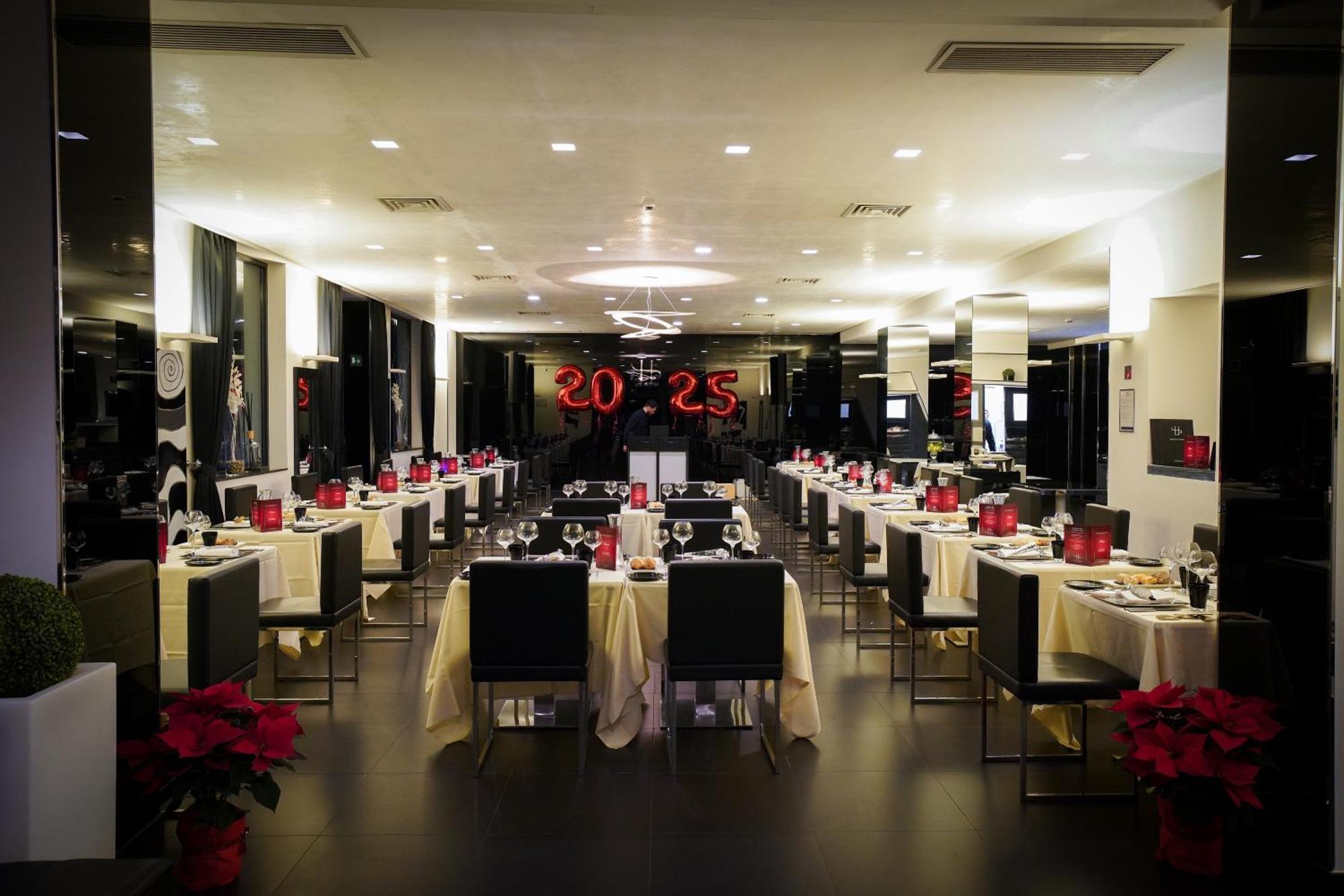 Lhp Hotel Montecatini Palace & Spa Exterior photo Restaurant 20:25